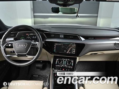 Audi e-tron 2020, фото 5