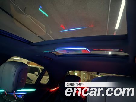 Mercedes-Benz S-Class 2023, фото 6