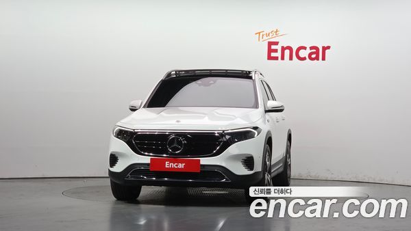 Mercedes-Benz EQB 2022, фото 3