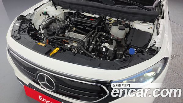Mercedes-Benz EQB 2022, фото 6