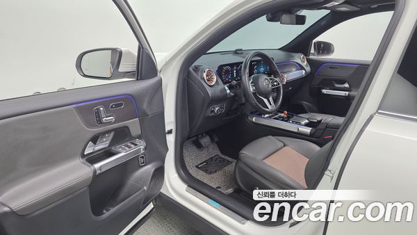 Mercedes-Benz EQB 2022, фото 13