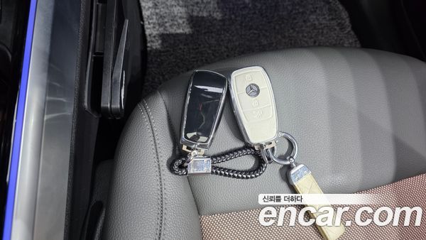 Mercedes-Benz EQB 2022, фото 22