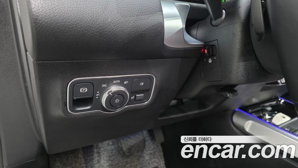Mercedes-Benz EQB 2022, фото 27