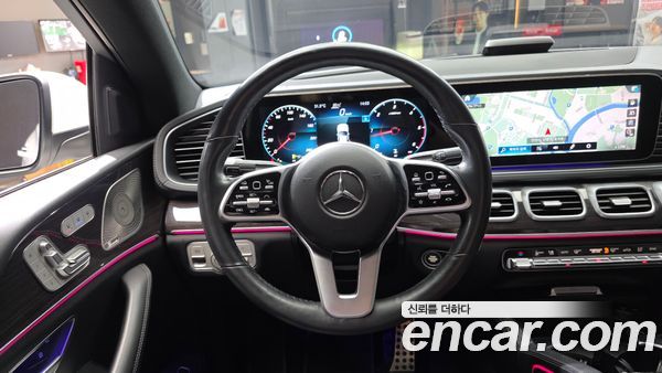 Mercedes-Benz GLE 2021, фото 18
