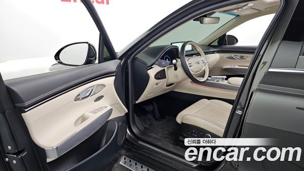 Genesis GV70 2024, фото 13