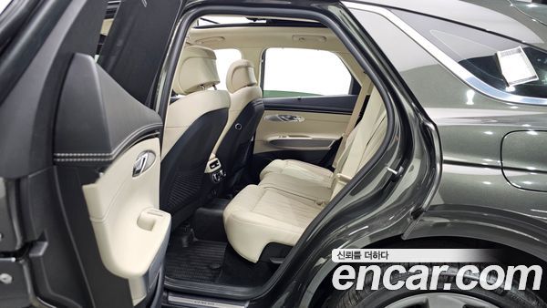 Genesis GV70 2024, фото 17