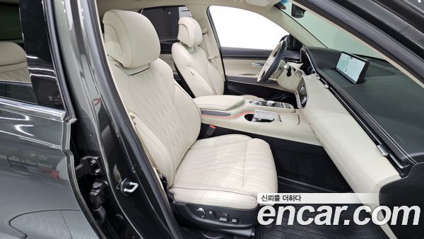 Genesis GV70 2024, фото 16