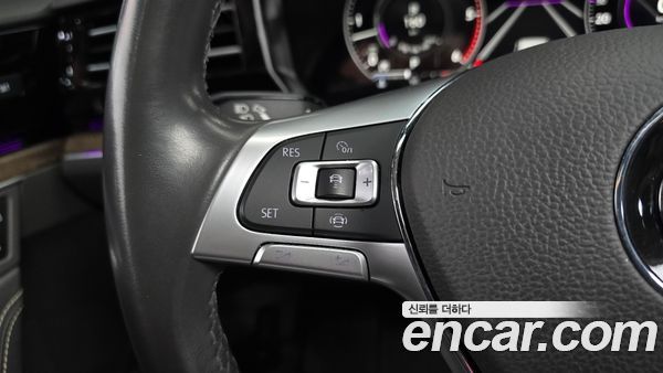 Volkswagen Touareg 2020, фото 15