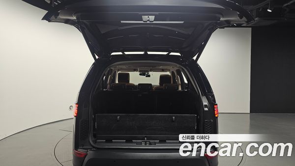 Land Rover Discovery 2020, фото 26