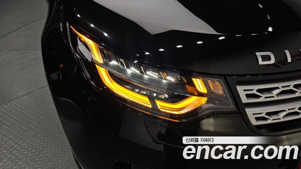 Land Rover Discovery 2020, фото 8