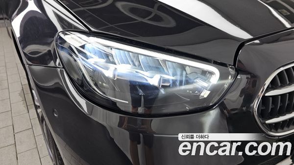 Mercedes-Benz E-Class 2021, фото 8