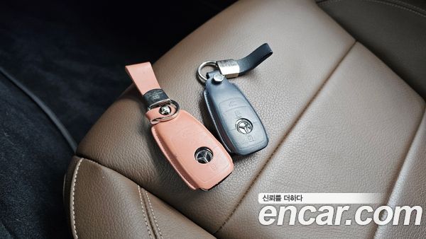 Mercedes-Benz E-Class 2021, фото 16