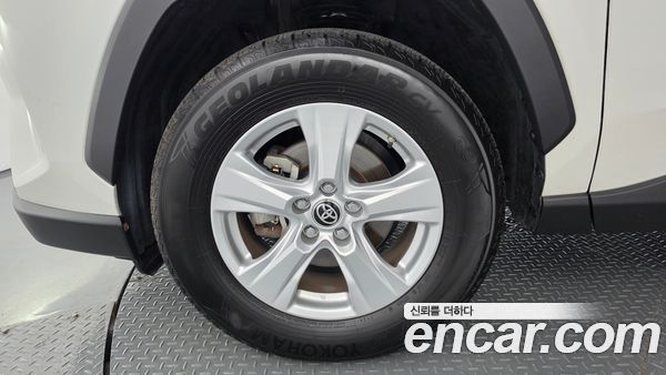 Toyota RAV4 2020, фото 5