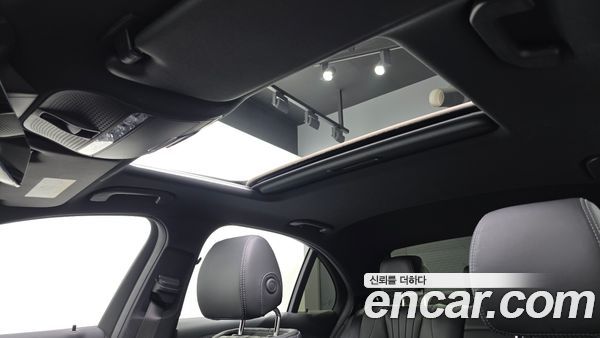 Mercedes-Benz E-Class 2023, фото 31