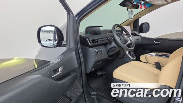 Hyundai Staria 2025, фото 12