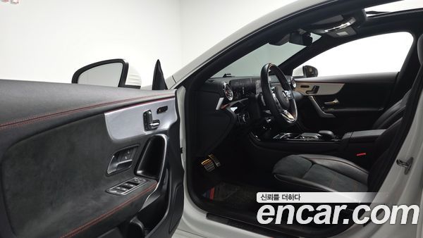 Mercedes-Benz CLA 2022, фото 13