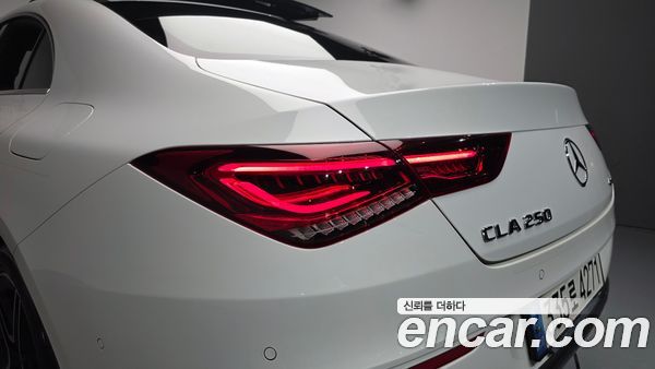 Mercedes-Benz CLA 2022, фото 9