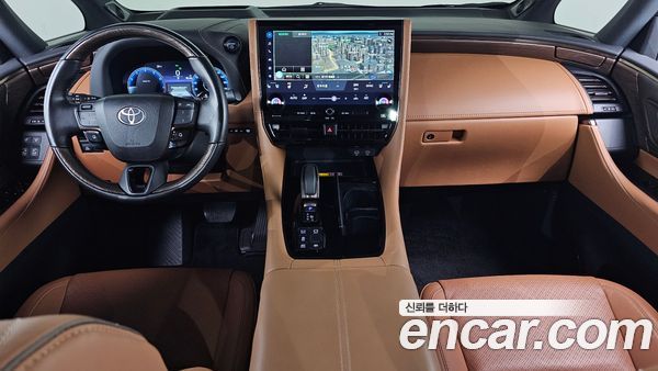 Toyota Alphard 2024, фото 9