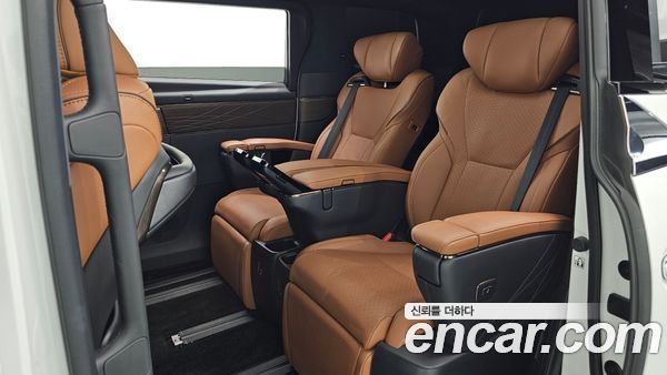 Toyota Alphard 2024, фото 17