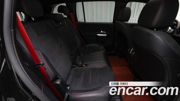 Mercedes-Benz GLB 2022, фото 14