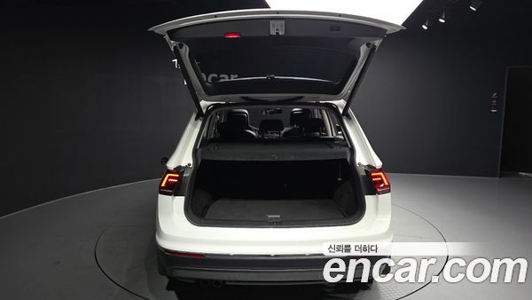 Volkswagen Tiguan 2020, фото 26