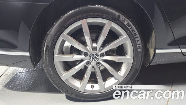 Volkswagen Passat 2021, фото 5