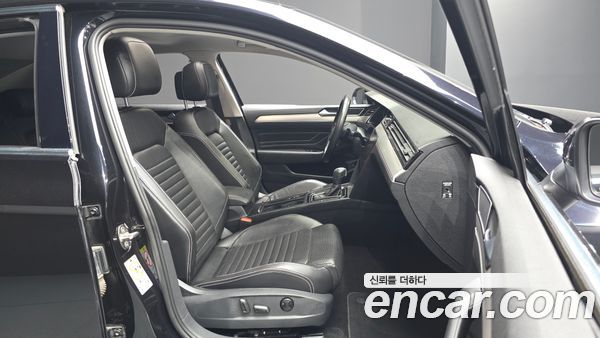 Volkswagen Passat 2021, фото 16