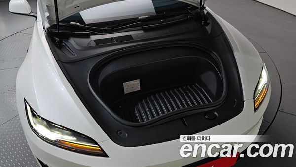 Tesla Model 3 2026, фото 5