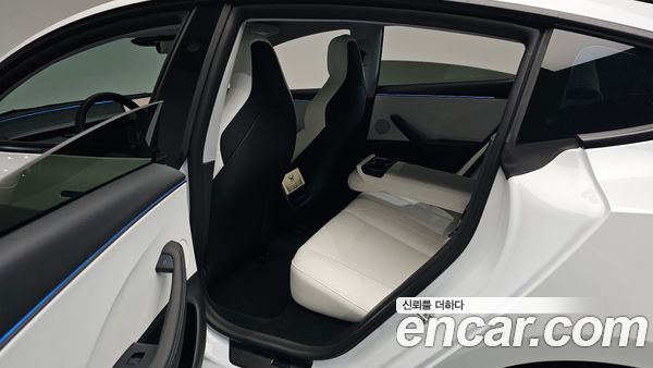 Tesla Model 3 2026, фото 15