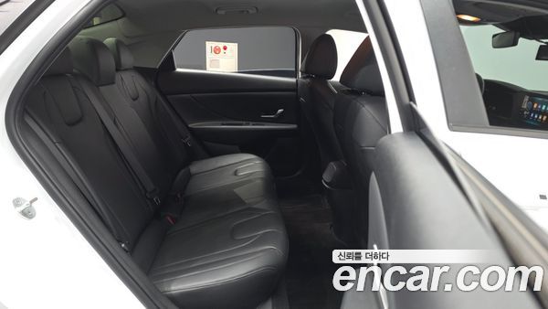 Hyundai Elantra 2022, фото 18