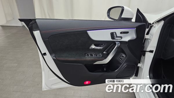 Mercedes-Benz CLA 2021, фото 13