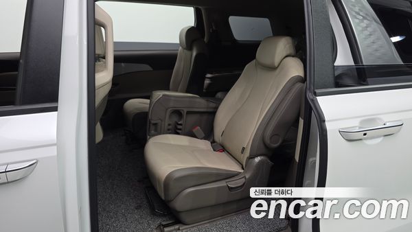Kia Carnival 2023, фото 16