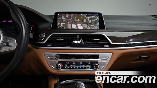 BMW 7 Series 2020, фото 19