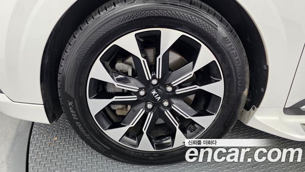 Kia Carnival 2021, фото 5