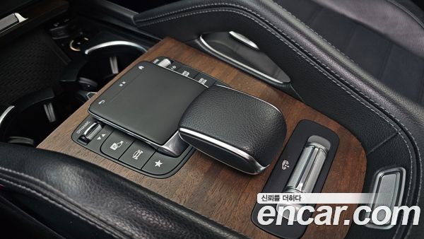 Mercedes-Benz GLE 2020, фото 26