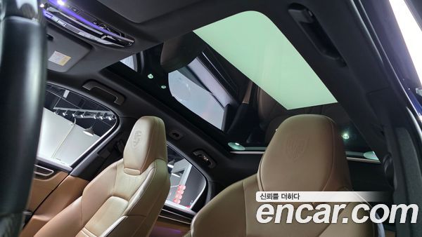 Porsche Cayenne 2020, фото 26