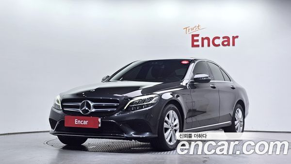 Mercedes-Benz C-Class 2020