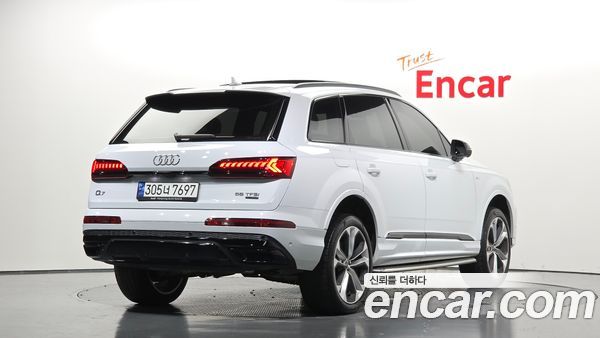 Audi Q7 2023, фото 2
