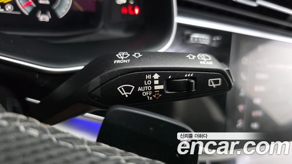Audi Q7 2023, фото 30