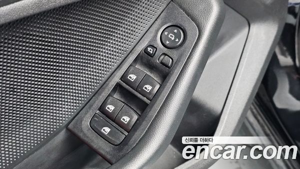 BMW 2 Series 2021, фото 28