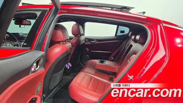 Kia Stinger 2020, фото 12