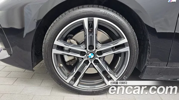 BMW 1 Series 2023, фото 5