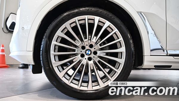 BMW X7 2022, фото 5