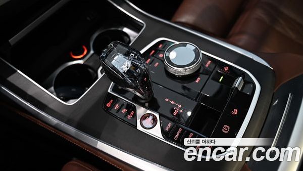 BMW X7 2022, фото 9