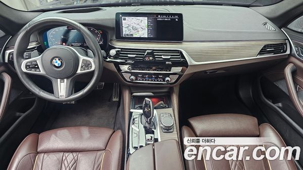 BMW 5 Series 2021, фото 10