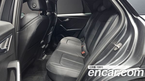 Audi Q2 2023, фото 16
