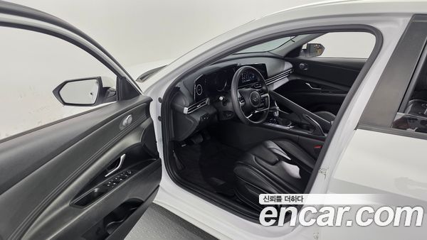 Hyundai Elantra 2021, фото 13
