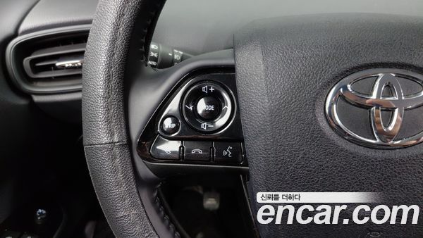 Toyota Prius 2022, фото 10