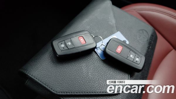 Toyota Prius 2022, фото 18