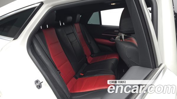 Mercedes-Benz GLE 2023, фото 17